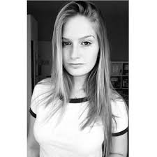 Debbie Riehl (@debbie_rhl)