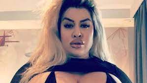 La plus grosse femme au monde fût une américaine, carol yager, décédée à l'âge de 34 ans en 1994. Cette Suedoise Veut Devenir La Femme Avec Le Plus Gros Fessier Au Monde Je Veux