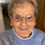 Vanna Seng's Instagram, Twitter & Facebook