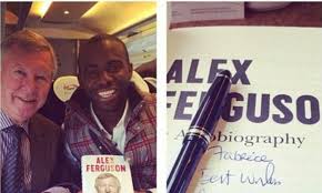 Muamba, jogador do bolton, sofre mal súbito e cai desmaiado em campo. Fabrice Muamba Shows Off Signed Copy Of Alex Ferguson S Autobiography On Instagram Daily Mail Online