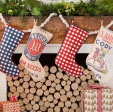 See more ideas about christmas fireplace, diy christmas fireplace, cardboard fireplace. 62 Christmas Mantel Decorations Ideas For Holiday Fireplace Mantel Decorating