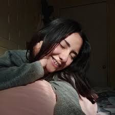 Levi's : Beyoncé Gap: Sydney Sweeney Lucky Brand: Addison Rae Gap: Katseye  Now the question is, who is really selling??? I want to see the numbers.  Also, people are really into Japanese