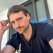 Juan Lay Kühn (@JuanLaay)