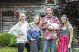 Arabella kiesbauer präsentiert am 30. Fiecare Scrie O Scrisoare Mozaic Bauer Sucht Frau 2018 Osterreich Raiceshandcrafts Com