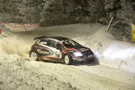 Emery, le leader du trophée lui colle au train, suivi de l'husaberg de richer. Trophee Andros Lans En Vercors Olivier Panis Et Franck Lagorce Recollent