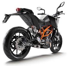 Ktm's 390 duke has always been a favorite here at cycle world. Ktm Duke 390 Launched At A Shocker 1 8 Lakh Ex Showroom