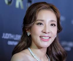 She is an actress, known for can this be love (2005), super noypi (2006) and d' lucky ones! Sandara Park Dara Biography Facts Family Life Achievements Of South Korean Actress Singer