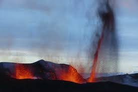 Unweit der isländischen hauptstadt reykjavík ist es zu einem ausbruch des vulkans fagradalsfjall gekommen. Vulkane In Island