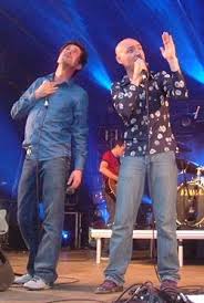 Je suis pe c rdu, here without you, and i'm cr g azy, seul à paris. Category Les Fatals Picards Wikimedia Commons