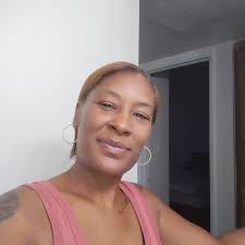 Who buys used washers and dryers in Glendale, Arizona?