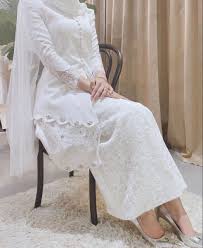  Pin By Ameera On Nikah Outfit In 2021 Nikah Outfit Malay Wedding Dress Nikah Dress