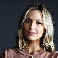 Amy Suiter's Instagram, Twitter & Facebook