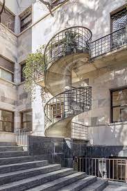 Milano Casa Corbellini Wassermanna E La Nuova Galleria Di Massimo De Carlo Architettura Neoclassica Architettura Residenziale Case