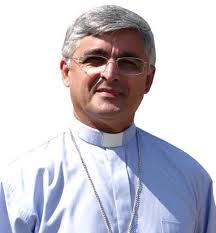 Dom Plínio anuncia nomeações e transferências de seis padres da Diocese de  Picos