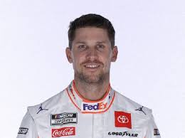 Florida air show pilot rescued after mechanical issues forces landing along beach shoreline. Nascar News Februar 2021 Hamlin Startet In Homestead Von P1