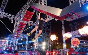 Si nos parcours sont moins guerriers, ils peuvent être très sportifs. Audiences Tv Ninja Warrior Chute Mais Reste Devant Le Parisien