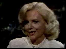 Dee Stanley's Instagram, Twitter & Facebook