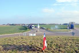 Maybe you would like to learn more about one of these? Mouvements Des Gilets Jaunes En Seine Maritime Les Images De Ce Lundi 19 Novembre