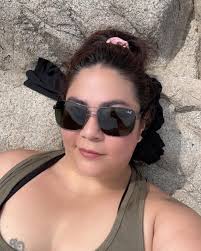 Liz Murillo (@shortyloulou) • Instagram photos and videos