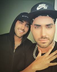 siguenos en nuestro #nuevo #instagram @franynicooficial