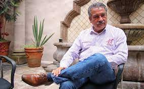 Raúl morón orozco (chucándiro, michoacán, 25 de octubre de 1958) es un profesor normalista y político mexicano, ha ocupado los cargos de diputado local, senador de méxico por el estado de michoacán y desde el 1 de septiembre de 2018 ejerce el cargo de presidente municipal de morelia. Raul Moron Seguro Ante La Gubernatura El Sol De Morelia Noticias Locales Policiacas Sobre Mexico Michoacan Y El Mundo