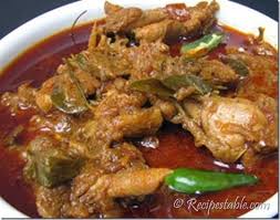 This Delicious Chicken Nawabi Recipe Came To The City With The Bawarchies Of The Exiled Nawab Of Luckno Curry Recipes Indian Food Recipes Curry Chicken Recipes