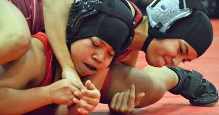 Grizzlies wrestlers defeat Eastmont