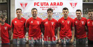 Uta arad a renunțat la adi petre și încă 10 jucători din lotul antrenat de laszlo balint. Uta È™i A Prezentat Cele È™apte AchiziÈ›ii Din AceastÄƒ IarnÄƒ SperÄƒm Chiar La Baraj Foto Special Arad Ultimele È™tiri Din Arad
