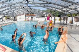 Votre Camping Avec Piscine Couverte Chauffee A Saint Hilaire De Riez Camping Club Mahana