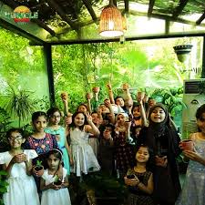 A Happy Place Brings Happy Smiles Thejunglerestaurant Restaurant Muscat Jungle Birthday Party Kid Friendly Restaurants Jungle Birthday