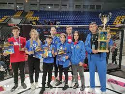 Профессиональная лига смешанных единоборств украины mma pro ukraine дает шанс молодым и перспективным бойцам заявить о себе, помогает получить необходимый профессиональный опыт с целью дальнейшего продвижения в мировые организации. Arcizskie Bojcy Privezli Zoloto S Chempionata Ukrainy Po Mma Internet Gazeta Topor