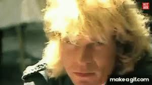 Als niemand seine produktion verdammt, ich lieb' dich performen wollte, beschloss reim den song selber zu singen. Matthias Reim Verdammt Ich Lieb Dich Official Video Reim Album Hitbox On Make A Gif