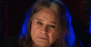 Linda Hamilton Fans Reach out After Her Twin Sister Leslie's Death