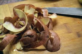 Pe vremuri, hornurile se curatau cu naftalina, coji de cartofi ori sare. CurÄƒÈ›area CoÈ™urilor De Sobe È™i È™emineelor Din Funingine O Imagine De Ansamblu A Celor Mai Bune Metode È™i Mijloace De CurÄƒÈ›are A CoÈ™urilor De Fum