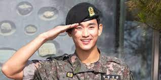 [kim soo hyun akan kembali menyapa penggemar lewat drama korea terbarunya 'one ordinary day'. 7 Rekomendasi Drama Yang Dibintangi Kim Soo Hyun Untuk Menemani Selama Isolasi Diri Merdeka Com