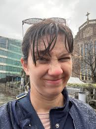 London traveler's first day assessment Customs was a breeze, but taxis are  expensive. Stayed at the K K George Hotel in Earls Court, worth it at 85  pounds per night. Saw the