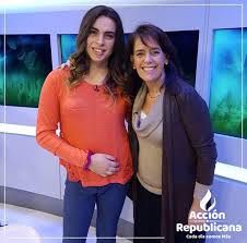 Con esa frase, maría pía adriasola, la señora del candidato de ultraderecha josé antonio kast, encendió la pradera virtual de twitter y se hizo acreedora, en pocos minutos, de memes, chistes, ironías y cuanta forma de festinar se puede crear hoy en día en internet. Jose Antonio Kast Pa Twitter Ahora Envivo Pia Adriasola En Cnn Hablando Sobre La Lamentable Aprobacion Del Cambio De Sexo Registral En Menores Entre 14 A 18 Anos Sin Obligacion