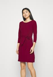Check spelling or type a new query. Anna Field Jerseykleid Dark Red Dunkelrot Zalando De