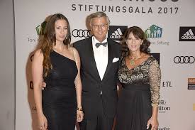Einfach stolz! toni kroos ist zum zweiten mal vater geworden. Fussballstar Champions League Gewinner Toni Kroos Ladt Zur Charity Gala
