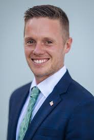 Dirk Downing's Instagram, Twitter & Facebook