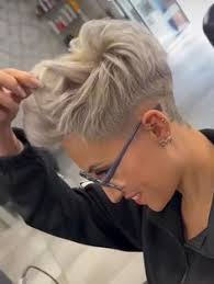 89 Frisuren-Ideen in 2025