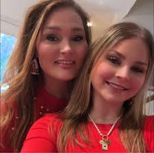 Do Brita water filter pitchers fit in college dorm room fridges?