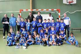 Directions 65km north west of paris. Du Futsal Pour Les Jeunes Footballeurs De Chaumont En Vexin L Impartial