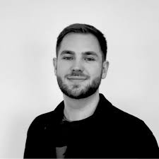 For et år siden vidste jeg seriøst næsten ingenting om Facebook…