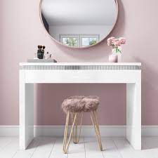 White dressing tables have overtaken the classic pine dressing table. Gabriella White Gloss Dressing Table With Diamante Trim Furniture123