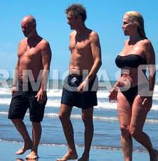Graciela alfano is an argentine artist, model, actress and vedette. El Primer Viaje Y Las Primeras Fotos De Graciela Alfano Con Su Nuevo Novio Al Que Conocio En Plena Cuarentena