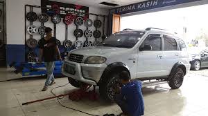 Sound system ini bisa memperoleh kelihatan yang modis waktu dipakai berkendara jika dilengkapi dengan neon yang ada di bawah mobil roda empat. Daihatsu Taruna Modif Velg Hsr Off Road Ultron Modification Youtube