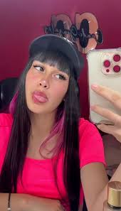 Cande Gonzalez's Instagram, Twitter & Facebook