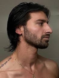 Alex Vang's Instagram, Twitter & Facebook