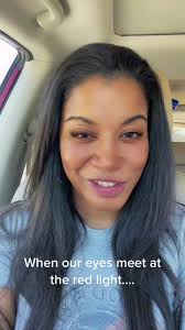 Eye contact…….dangerous!!!!!#fyp #confidence #SearchForWonderMom #Laur...